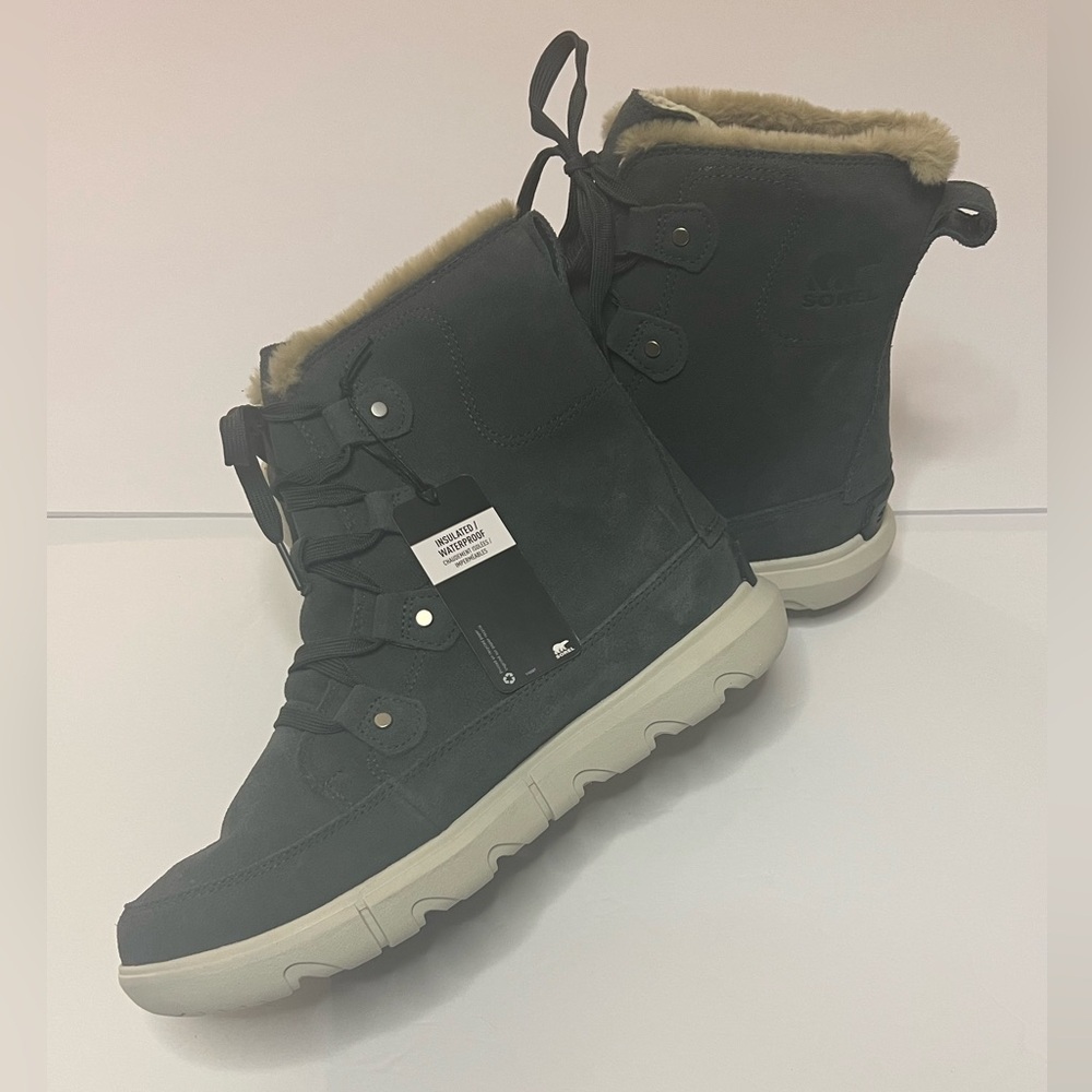Sorel Explorer Insulated Waterproof Boots Size 11 Charcoal Gray Color NWT
